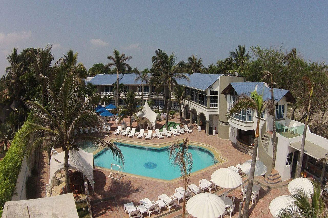 Hotel Tropical Inn Playa de Punta Arena ภายนอก รูปภาพ