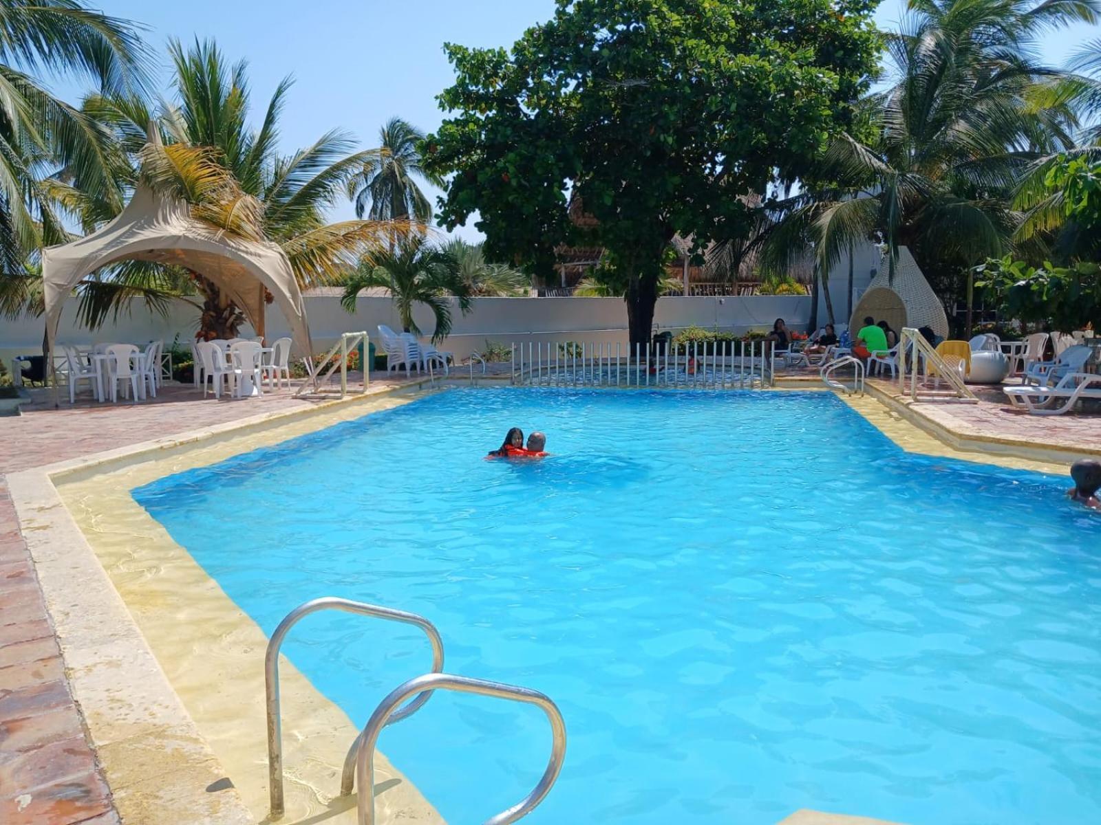 Hotel Tropical Inn Playa de Punta Arena ภายนอก รูปภาพ